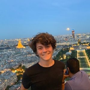 Meet your Posher, Ethan